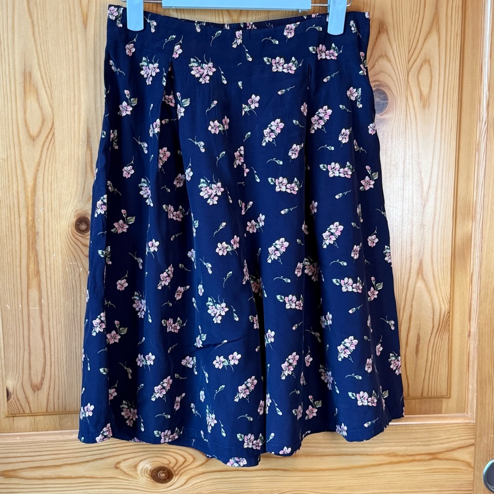 Vintage Fritzi California Floral High Waisted Shorts M Navy Blue Pleats
